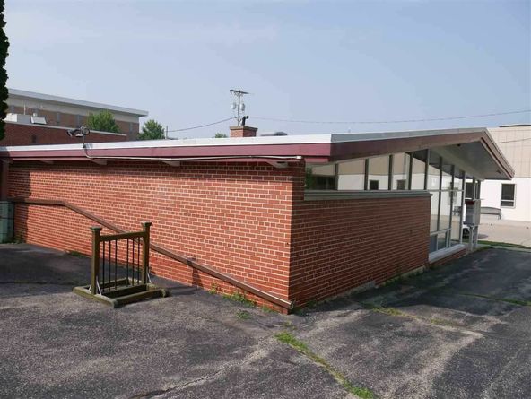 114 S Franklin St, Janesville, WI 53548